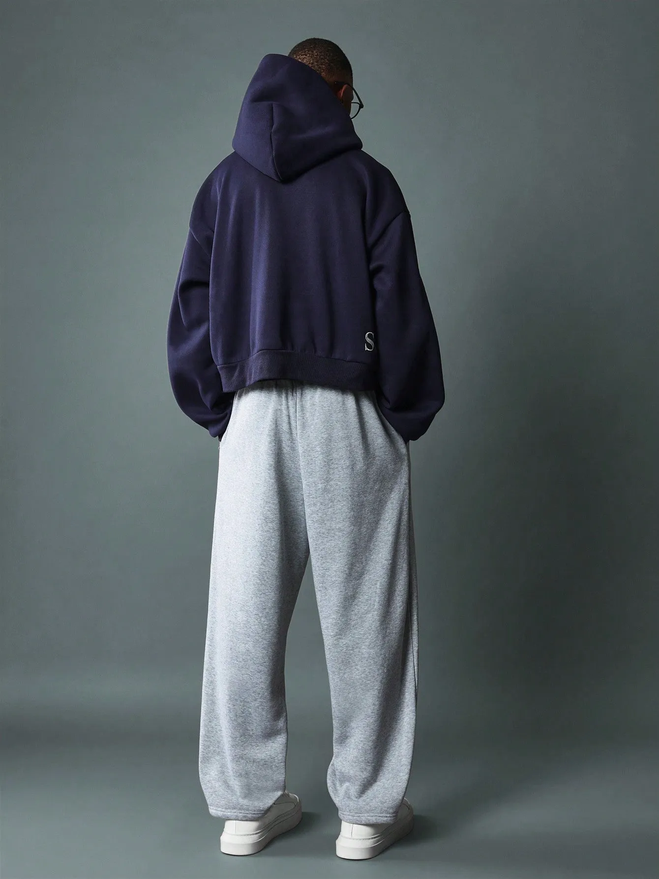 Crop Fit Overhead Hoodie And Contrast Colour Straight Fit Sweatpants 2 Piece Set