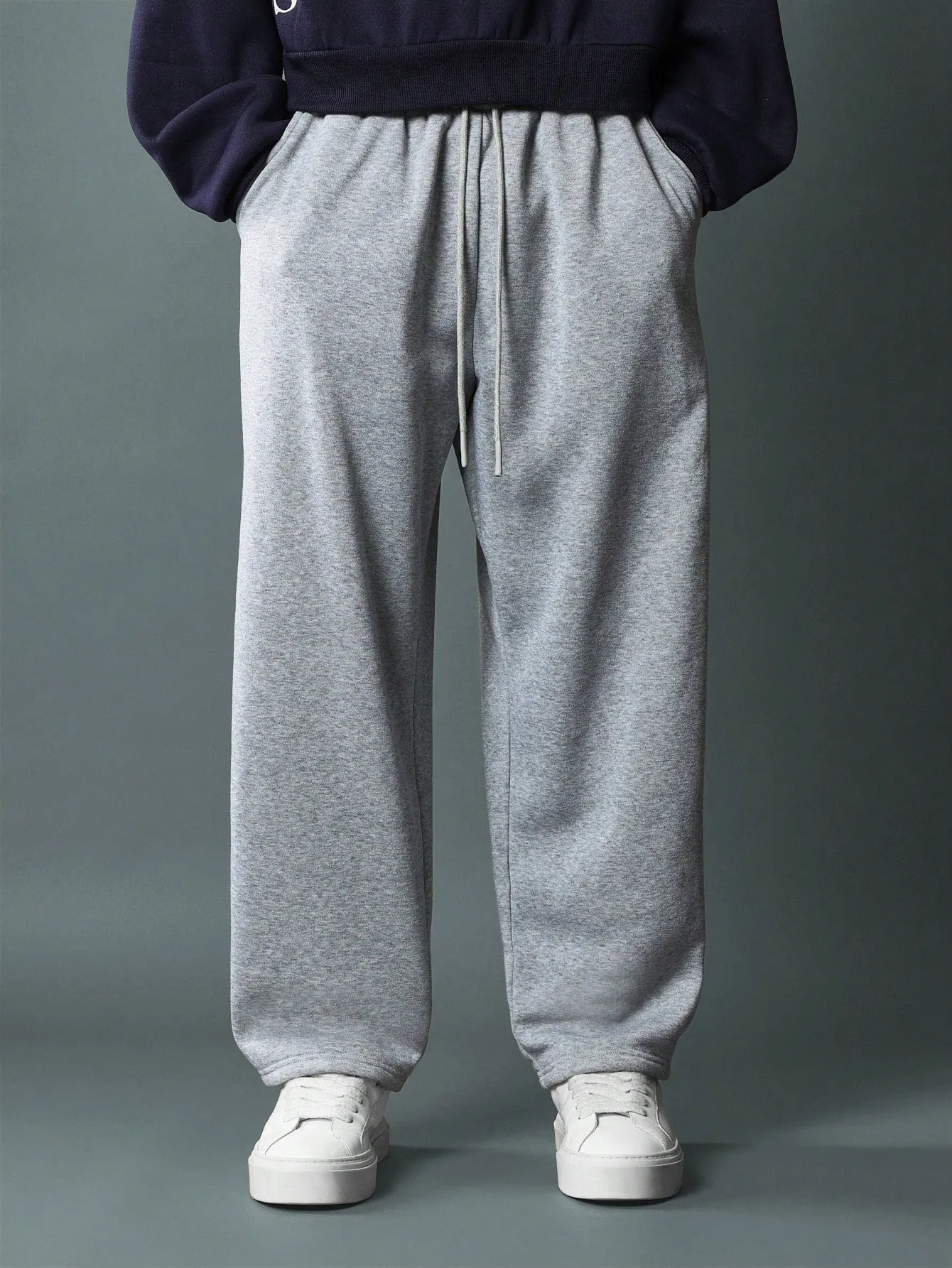 Crop Fit Overhead Hoodie And Contrast Colour Straight Fit Sweatpants 2 Piece Set