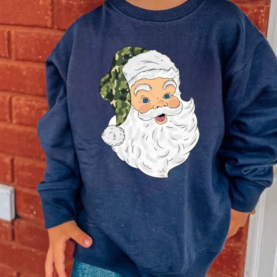 (SWEATSHIRT) Navy Front Camo Santa Kids Fleece Sweatshirt